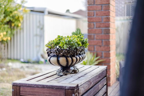 StayAU Family Home Comfort In Caroline Springs - Nambucca Heads Accommodation 2