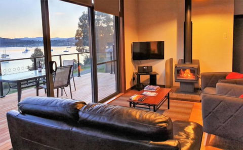 The Beach House- Private Jacuzzi And Wood Fire! - Nambucca Heads Accommodation 1