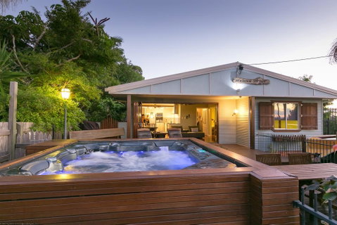 Beachside Cottages - Nambucca Heads Accommodation 0
