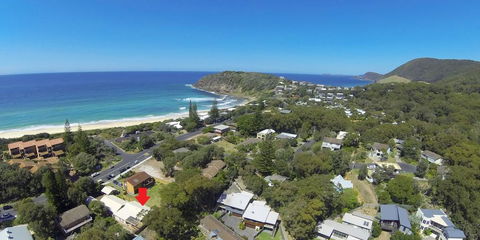 BEACHSIDE VILLA 2 - Nambucca Heads Accommodation 2