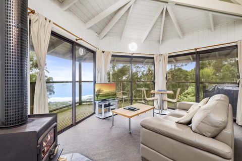 Beacon Point Ocean View Villas - Nambucca Heads Accommodation 3