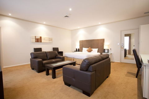 Beau Monde International - Nambucca Heads Accommodation 1