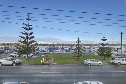 Bellevue On The Lakes - Nambucca Heads Accommodation 1