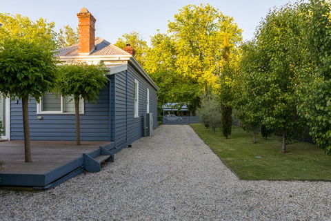 Belmont At Beechworth 2 Bedrooms, 2 Bathrooms, 2 Couples - Nambucca Heads Accommodation 3