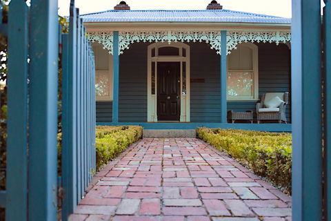 Belmont At Beechworth 2 Bedrooms, 2 Bathrooms, 2 Couples - Nambucca Heads Accommodation 1