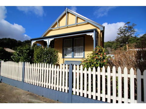Benvenuti, To Comstock Cottage - Nambucca Heads Accommodation 0