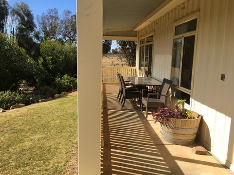 Black Jack Get-A-Way Magpies Nest - Nambucca Heads Accommodation 2