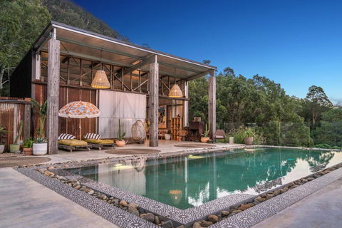 Blackbird Luxury Accommodation - Nambucca Heads Accommodation 2