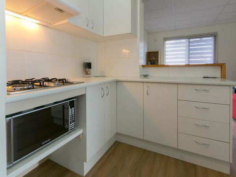 Blue Water Retreat - Downstairs - Nambucca Heads Accommodation 1