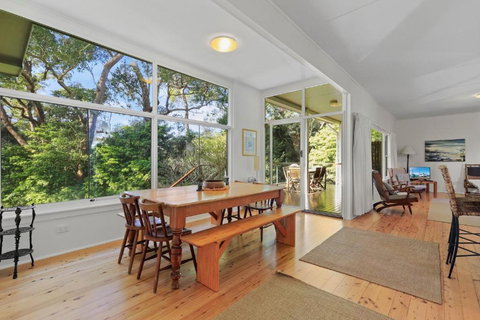 Elizabeth Cottage, Jervis Bay - Nambucca Heads Accommodation 1