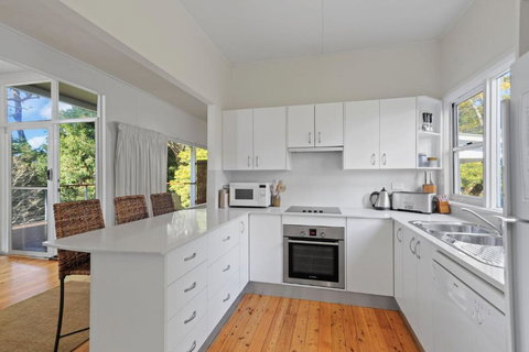 Elizabeth Cottage, Jervis Bay - Nambucca Heads Accommodation 3