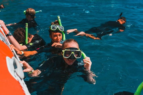 Whitehaven Beach And Hill Inlet Lookout Full-Day Snorkeling Cruise By High-Speed Catamaran - Nambucca Heads Accommodation 3