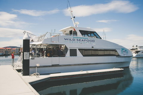 Deep-to-Dish: Tasmanian Seafood Experience - Nambucca Heads Accommodation 5