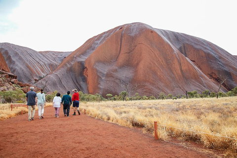 Ayers Rock Combo: Uluru Base And Sunset Plus Uluru Sunrise And Kata Tjuta With An Optional BBQ Dinner Or Kings Canyon Day Trip - Nambucca Heads Accommodation 3