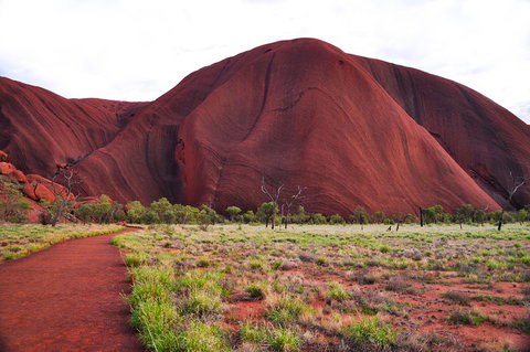 Ayers Rock Combo: Uluru Base And Sunset Plus Uluru Sunrise And Kata Tjuta With An Optional BBQ Dinner Or Kings Canyon Day Trip - Nambucca Heads Accommodation 5