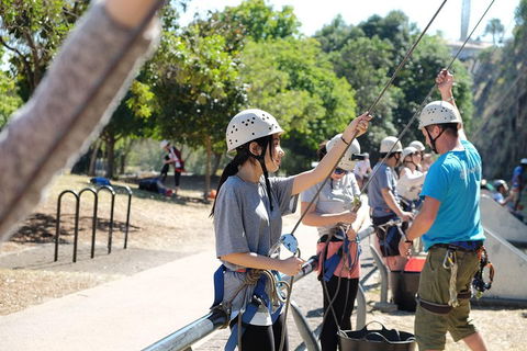 Rock Climbing At The Kangaroo Point Cliffs In Brisbane - Nambucca Heads Accommodation 3