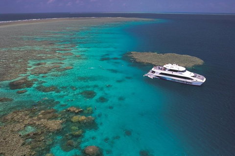 Silversonic Outer Great Barrier Reef Dive And Snorkel Cruise From Port Douglas - Nambucca Heads Accommodation 1