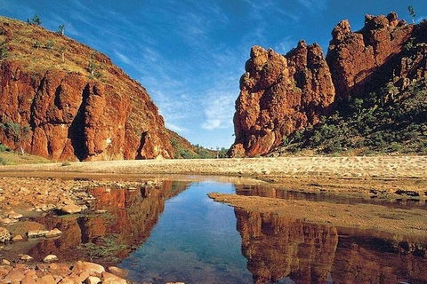 Alice Springs, Uluru Ayers Rock & Kings Canyon 8 Days Touring Package - Nambucca Heads Accommodation 4