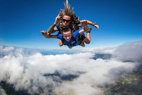 Reef And Rainforest Tandem Sky Dive In Cairns - Nambucca Heads Accommodation 0