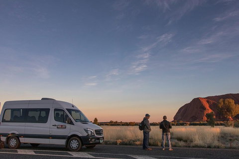 Highlights Of Uluru Including Sunrise And Breakfast - Nambucca Heads Accommodation 2