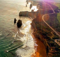 Full-Day Great Ocean Road and 12 Apostles Sunset Tour from Melbourne