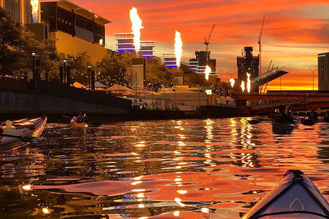 Melbourne Sunset Kayaking Experience With Dinner - Nambucca Heads Accommodation 4