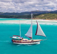 2-Day Whitsundays Sailing Adventure SV Whitehaven - Nambucca Heads Accommodation