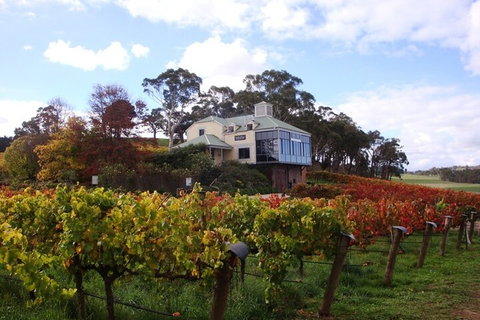 Adelaide Hills Day Tour. Winery Cellar Doors - Nambucca Heads Accommodation 1