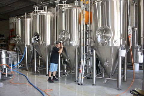 Hipster Sipster Brewery And Distillery Tour - Nambucca Heads Accommodation 1